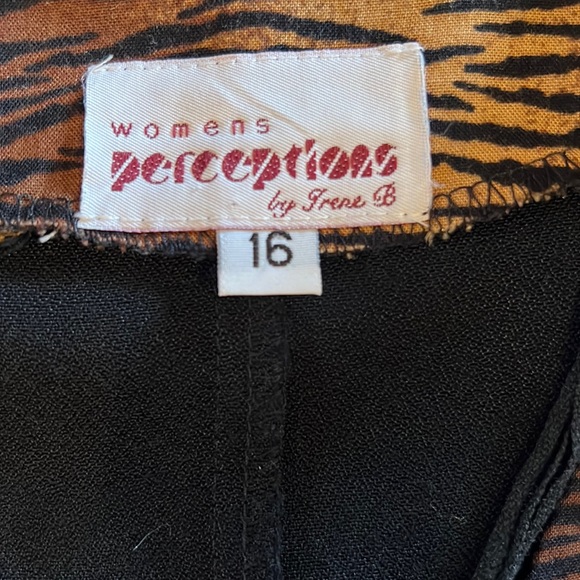 Vintage 80’s Black Blazer with Tiger Trim Perceptions by Irene B Size 16 - Picture 8 of 10